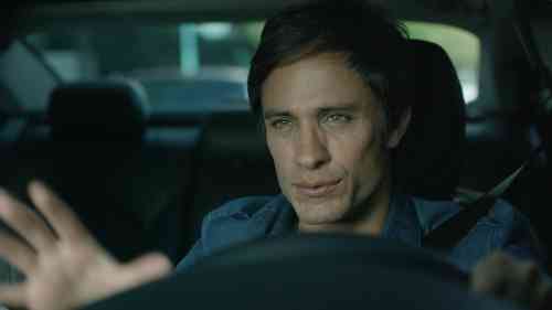 New multicultural marketing campaign for all-new 2015 Chrysler 200 features actor Gael Garcia Bernal.