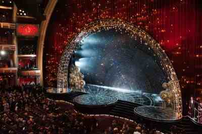 Swarovski Decorates the 2015 Oscars with 95,000 Crystals