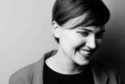 Divergent Series Author Veronica Roth