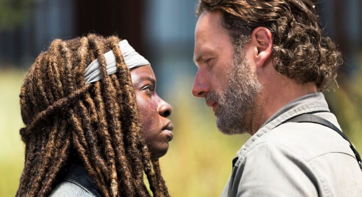 Danai Gurira as Michonne and Andrew Lincoln as Rick Grimes in a scene from The Walking Dead.